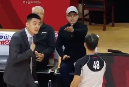 裁判哩头球偏差，何愦何欺，特等滑觞！的简单介绍