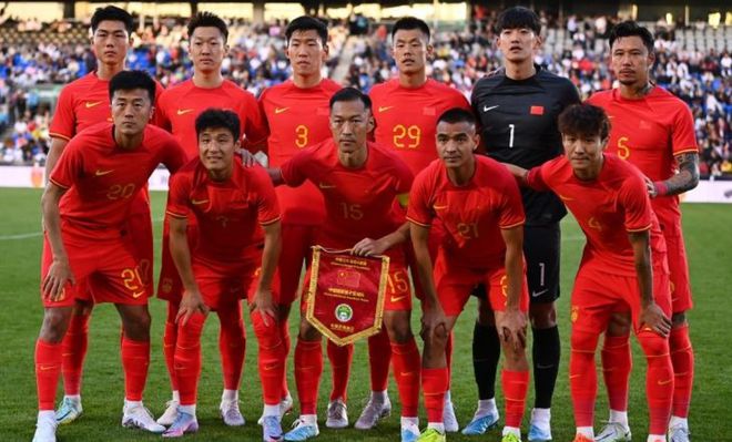 巴黎圣日耳曼五连胜继续领跑积分榜，德布劳内主帅陷下课危机！